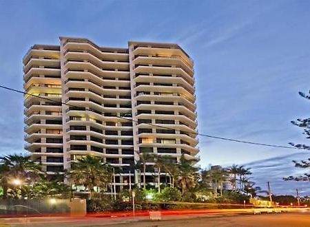 Genesis Apartments By Gold Coast Premium Exterior photo